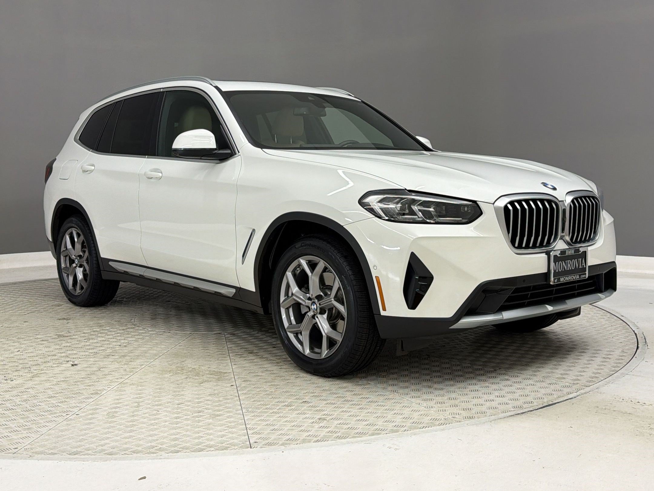 Used 2023 BMW X3 sDrive30i w/ Premium Package RWD image 7