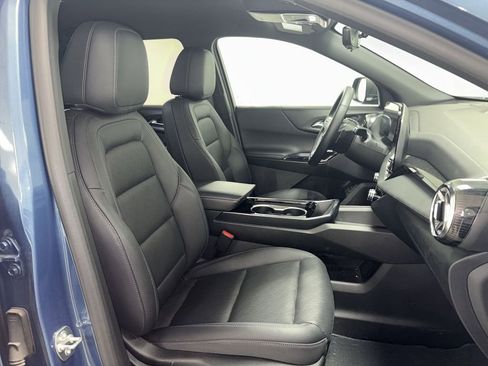 Used 2025 Chevrolet Equinox LT w/ Convenience Package II image 19