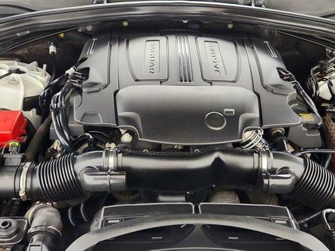 Used 2019 Jaguar F-PACE S AWD/4WD image 27