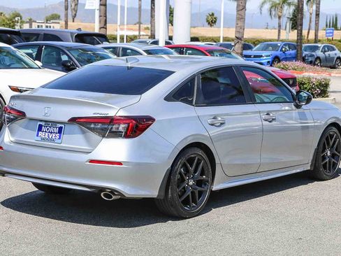 Certified 2025 Honda Civic Sport image 9