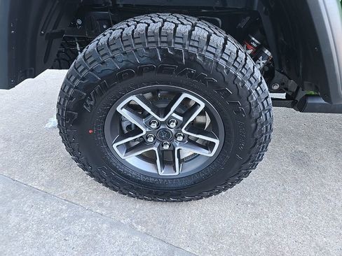New 2026 Jeep Gladiator Mojave w/ Safety Group AWD/4WD image 28