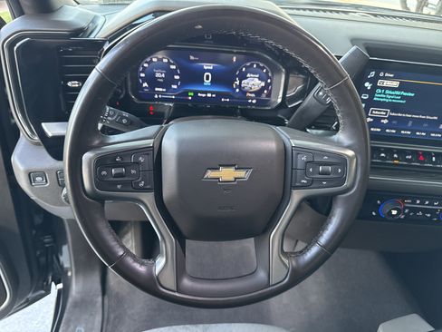 Used 2024 Chevrolet Silverado 1500 LT AWD/4WD image 21