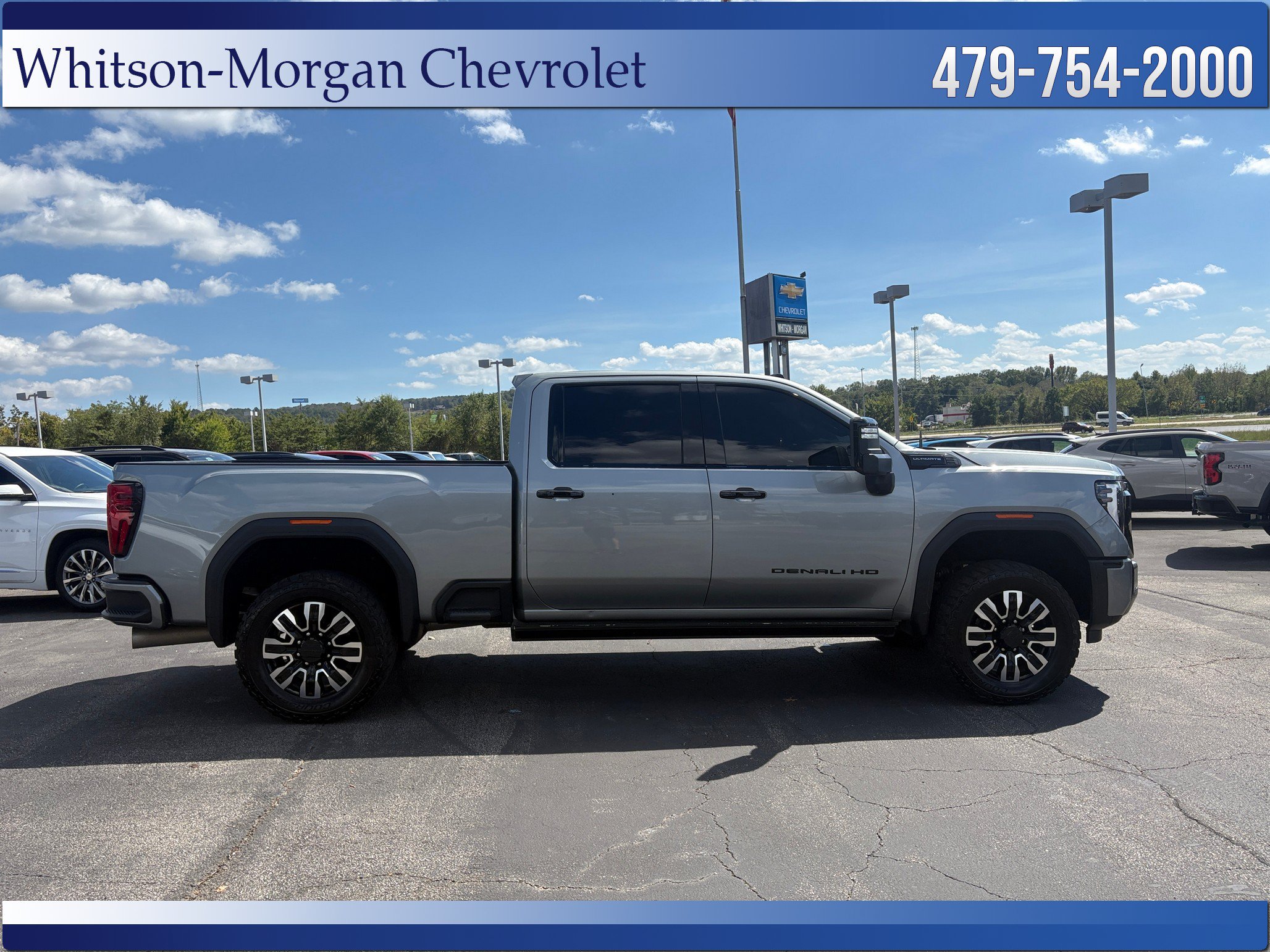 Used 2024 GMC Sierra 2500 Denali Ultimate AWD/4WD image 4