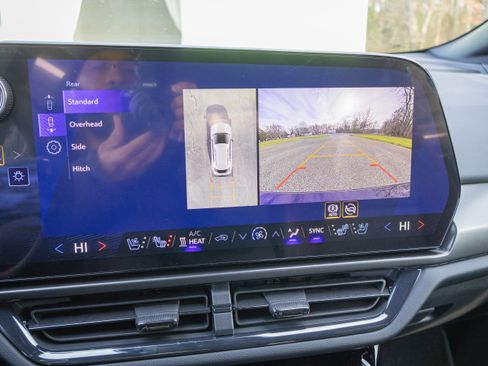 New 2026 Chevrolet Equinox EV RS image 17