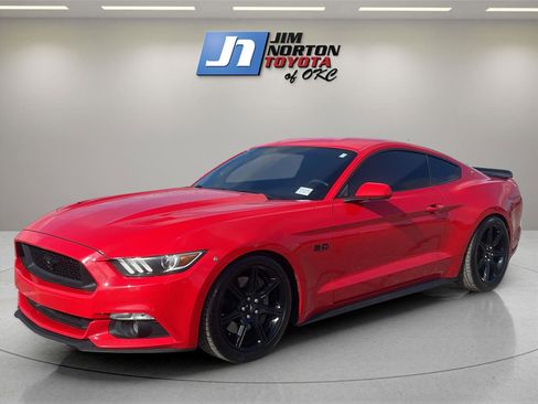 Used 2017 Ford Mustang GT image 1