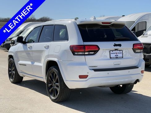 Used 2019 Jeep Grand Cherokee Altitude image 6