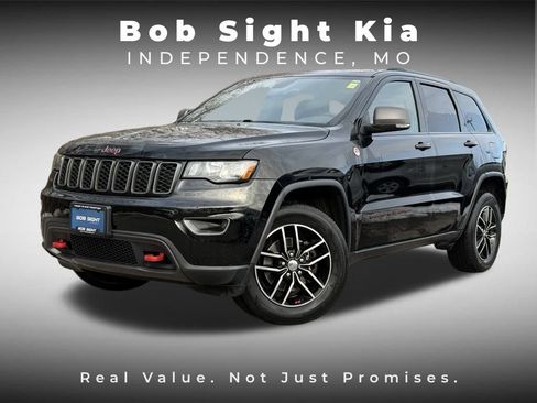 Used 2018 Jeep Grand Cherokee Trailhawk image 1