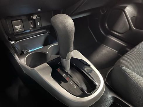 Used 2016 Honda Fit EX image 25