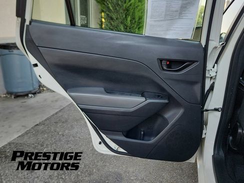 Used 2025 Subaru Impreza 2.0i AWD/4WD image 46