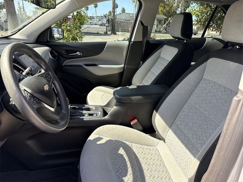 Used 2022 Chevrolet Equinox LS w/ LPO, Floor Liner Package image 17