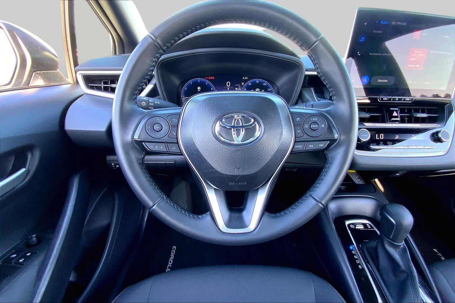 Used 2026 Toyota Corolla SE w/ SE Package FWD image 6