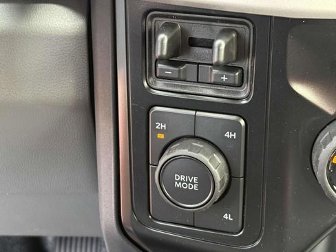 New 2025 Ford F450 XLT w/ XLT Value Package image 15