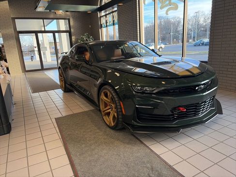 Used 2020 Chevrolet Camaro SS image 10