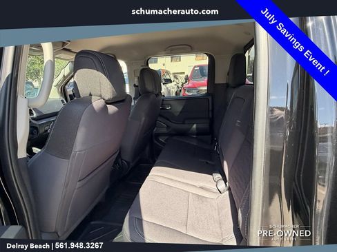 Used 2022 Nissan Frontier SV AWD/4WD image 12