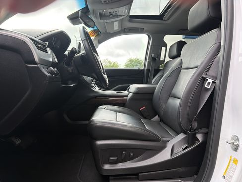 Used 2020 GMC Yukon SLT AWD/4WD image 16