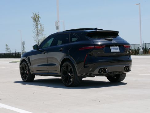 Used 2021 Jaguar F-PACE SVR AWD/4WD image 7