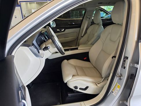 Used 2020 Volvo XC60 T5 Inscription FWD image 19