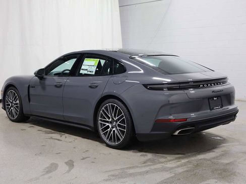 New 2026 Porsche Panamera 4 image 3
