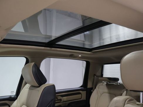 Used 2021 RAM 1500 Limited w/ Off Road Group AWD/4WD image 12