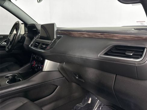 Used 2022 Chevrolet Tahoe LT w/ Luxury Package RWD image 43