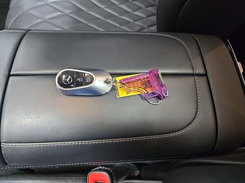 Used 2022 Mercedes-Benz S 580 4MATIC Sedan image 29