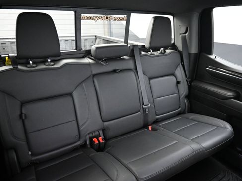 Certified 2023 Chevrolet Silverado 1500 LTZ w/ Technology Package AWD/4WD image 23