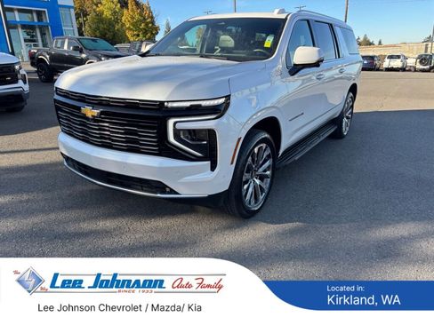 Used 2025 Chevrolet Suburban High Country image 1
