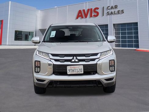 Used 2025 Mitsubishi Outlander Sport SE AWD/4WD image 2