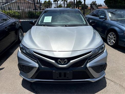 Used 2021 Toyota Camry XSE w/ Navigation Package FWD image 2