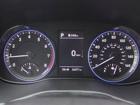 Used 2020 Hyundai Kona Limited image 12