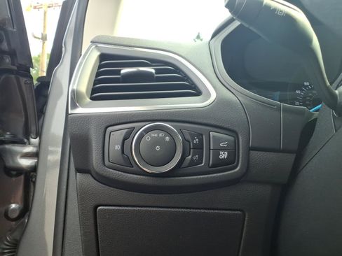 Certified 2023 Ford Edge Titanium AWD/4WD image 10