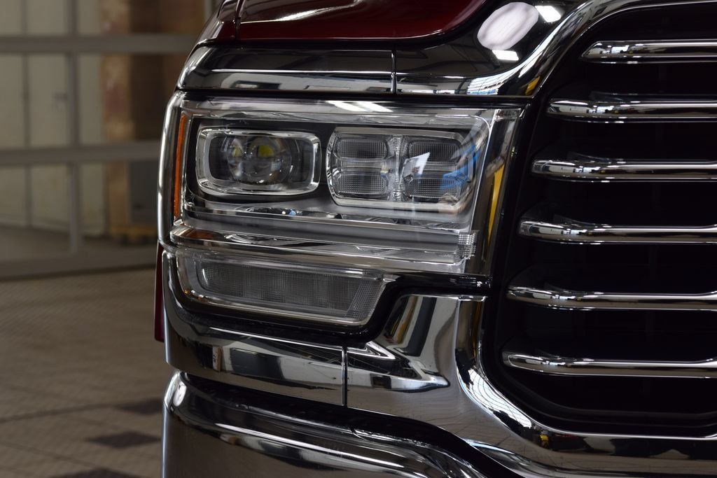 Used 2021 RAM 3500 Limited AWD/4WD image 11