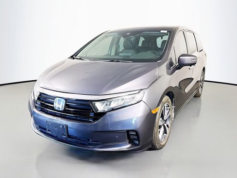 Used 2023 Honda Odyssey Touring image 4