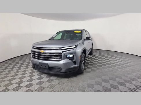 Used 2024 Chevrolet Traverse LT AWD/4WD image 50