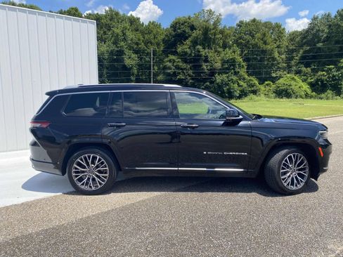 Used 2021 Jeep Grand Cherokee L Summit AWD/4WD image 8