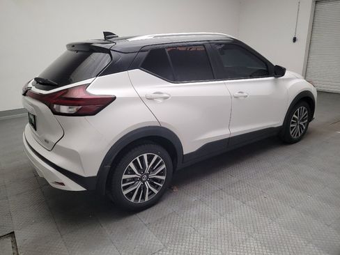 Used 2021 Nissan Kicks SV FWD image 10