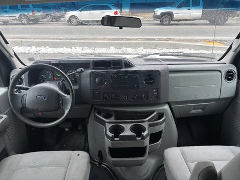 Used 2012 Ford E-250 and Econoline 250 w/ PWR Group image 13