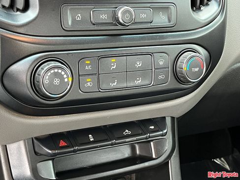 Used 2020 Chevrolet Colorado W/T w/ WT Convenience Package RWD image 29