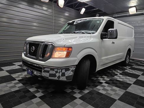 Used 2017 Nissan NV 3500 SL w/ Technology Package RWD image 33