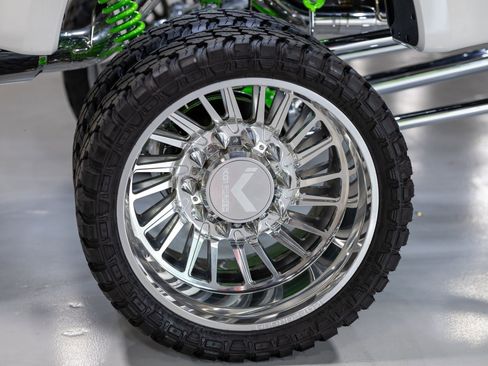 Used 2024 Ford F450 Limited w/ FX4 Off-Road Package AWD/4WD image 26