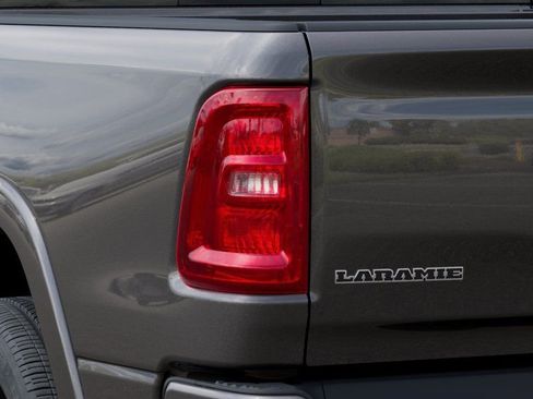 New 2026 RAM 1500 Laramie AWD/4WD image 9