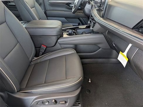 New 2026 Chevrolet Tahoe Premier image 12