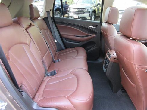 Used 2017 Buick Envision Essence image 32