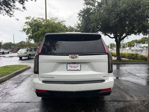 Used 2021 Cadillac Escalade Sport RWD image 4