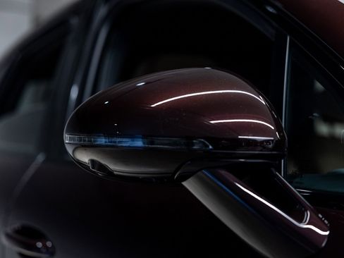 Certified 2024 Porsche Macan AWD/4WD image 15