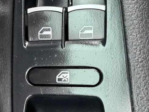Used 2013 Volkswagen Jetta GLI Autobahn FWD image 24