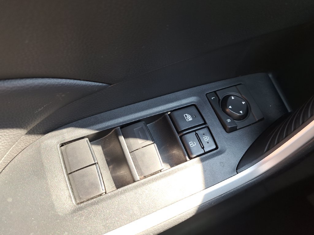 Used 2024 Toyota RAV4 LE AWD/4WD image 27