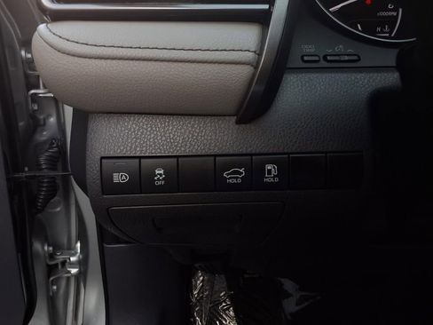 Certified 2022 Toyota Camry SE image 14