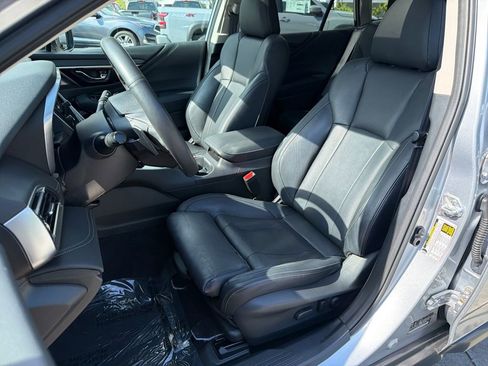 Used 2023 Subaru Outback Touring AWD/4WD image 31