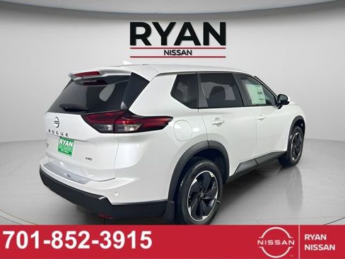 New 2026 Nissan Rogue SV w/ Cold Weather Package image 5